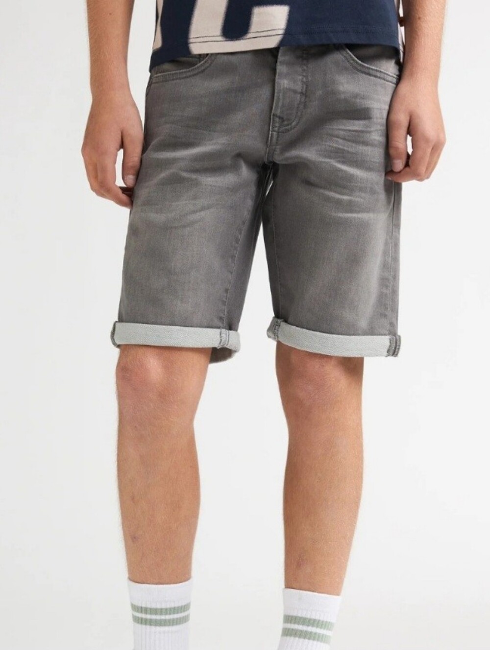 Abercrombie & Fitch Men's Gray Washed Denim Cuffed Shorts Size 28